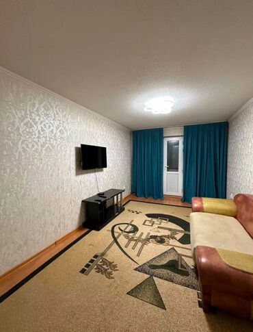 тоголок молдо фрунзе: 2 комнаты, 42 м², 104 серия, 3 этаж, Евроремонт