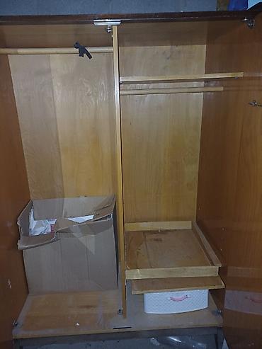 этно ковер: Шкаф платяной деревянный, классический, с распашными дверями. - Фасад — 2