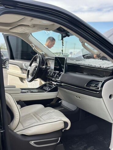 Lincoln: Lincoln Navigator: 2019 г., 3.5 л, Типтроник, Бензин, Внедорожник — 6
