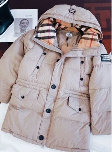 долче габана: Burberry на 10-11 л
б.у, брали за 6800