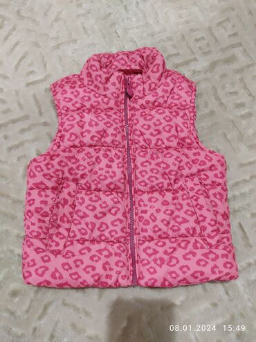 розовый пиджак: Продаю жилетку от испанского бренда Palomino. Размер на 2-3 года