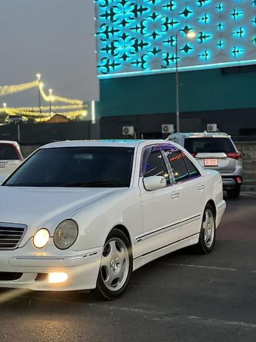 аварийная мерс 210: Mercedes-Benz E-Class: 2001 г., 3.2 л, Автомат, Бензин, Седан — 2