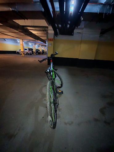 Şəhər velosipedləri: Yeni Şəhər velosipedi Kross, 26", sürətlərin sayı: 9, Ünvandan götürmə — 5