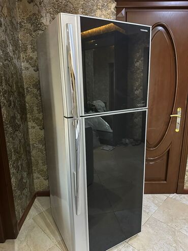 Кухонные комбайны и измельчители: Б/у 2 двери Toshiba Холодильник Продажа, С колесиками