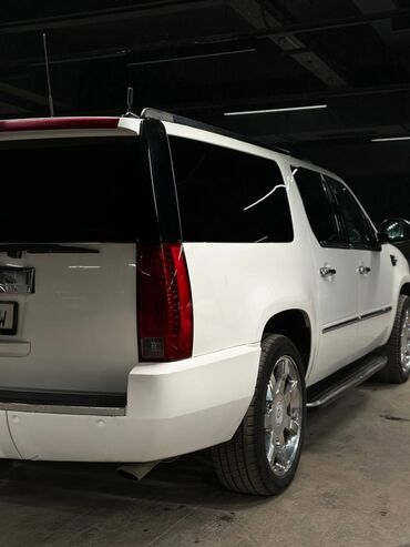 ош продается автомобиль: Cadillac Escalade: 2006 г., 6.2 л, Автомат, Бензин, Внедорожник