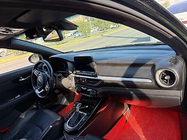 Kia: Kia K3: 2018 г., 1.6 л, Робот, Бензин, Хэтчбэк — 5