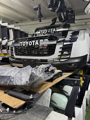 Бампер и комплектующие: Бампер Toyota, Б/у, Оригинал — 4
