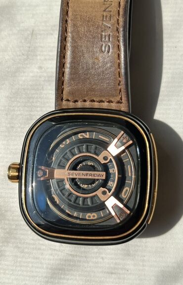 ucuz saatlar: Qol saatı, Sevenfriday, rəng - Qəhvəyi