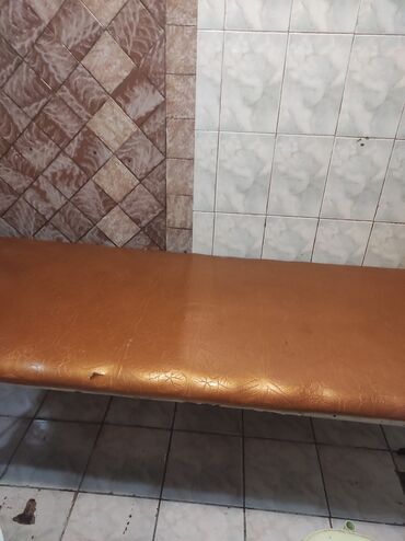 мебель для коридора: Кушетка массажная, железный каркас очень прочны