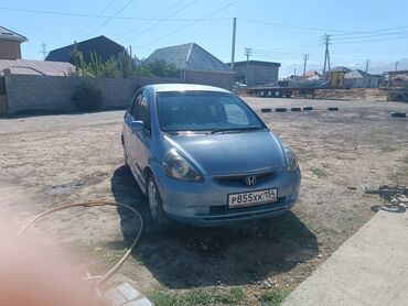 истеп машина: Honda Fit: 2002 г., 1.3 л, Автомат, Бензин, Хэтчбэк