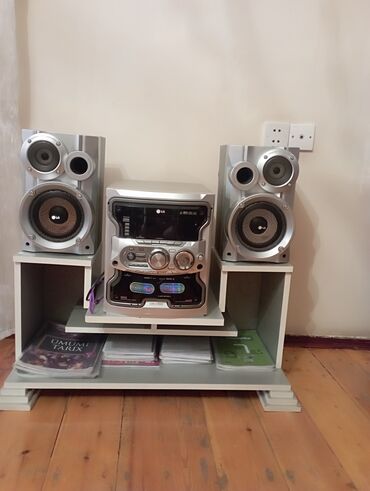 midrange: LG mini audio sistemi – MCD/MX seriyası Komplekt: - Mərkəzi blok: LG