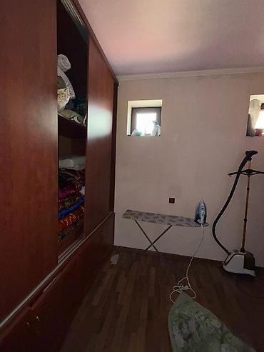 Продажа коттеджей и домов: 🏡 Продаётся: 2-этажный особняк с подвалом — 400 м² 📍 Локация: Бишкек — 13
