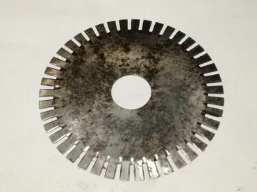 jorgani za francuski lezaj: Kruzni noz perforator Fi 100mm, debljine 1,2mm, rupa 22mm (5003)