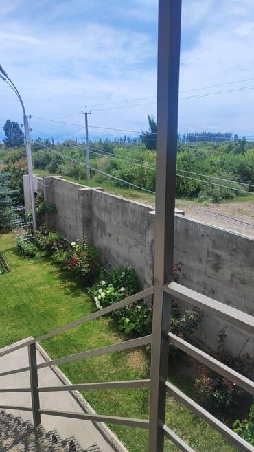 Продажа домов: Коттедж, 220 м², 9 комнат, Собственник — 28