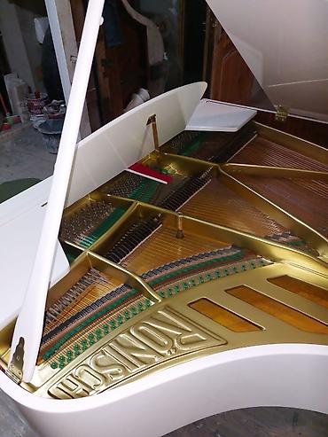 Musiqi alətləri: Royal röni̇sch almaniya stehsalı. İdeal vəziyyədə. Köklənib — 2