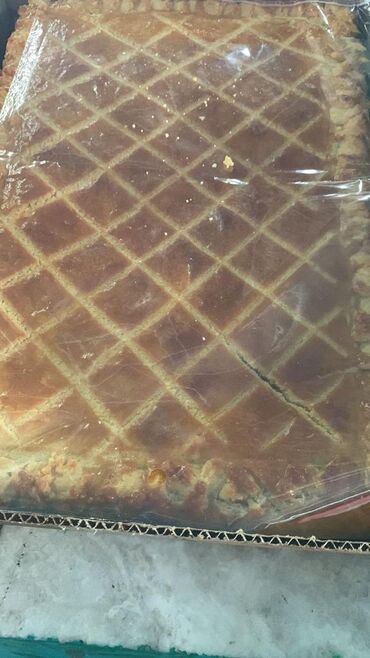 Выпечка, хлебобулочные изделия: Санза 1 шт Булочки 1 кг в одном килограмме 24 шт Пирог 2,5 кг 1300 — 26