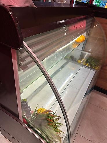 Холодильное оборудование: Для молочных продуктов, Для мяса, мясных изделий, Кондитерские, Б/у — 2