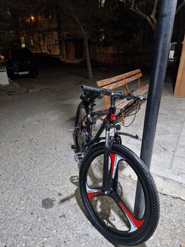 Şəhər velosipedləri: İşlənmiş Şəhər velosipedi 29", sürətlərin sayı: 11 — 9