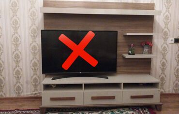 Sifarişlə TV stendlər: Tv stend satilir ideal veziyyetdedi hec bir problemi yoxdur