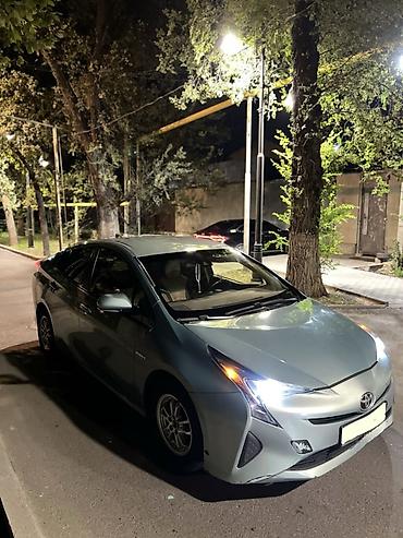 Унаа сатуу: Toyota Prius: 2016 г., 1.8 л, Вариатор, Гибрид, Лифтбек — 7