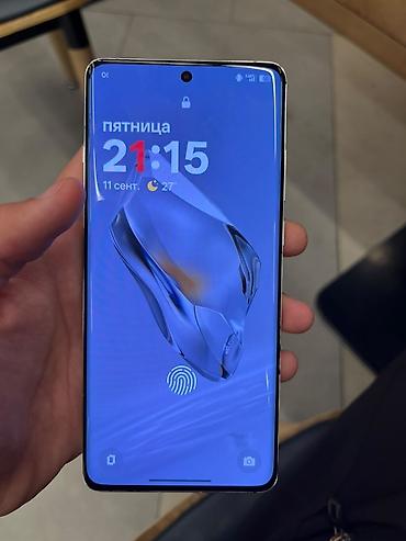 poco m8: OnePlus 12, Б/у, 256 ГБ, цвет - Белый, 2 SIM — 2