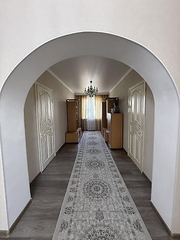 Продажа коттеджей и домов: 5 комнат, 308 м², 5 соток, Бишкек, Кок-Жар ж/м Агентство недвижимости — 13