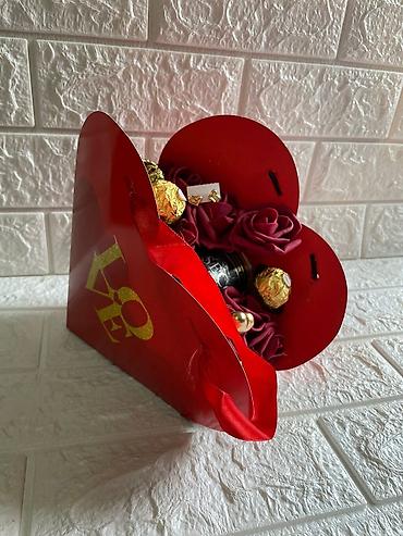 Praznična dekoracija: 🌸🌷 cvetni box setovi 🌷🌸 tražiš savršen poklon koji ostavlja bez daha? — 13