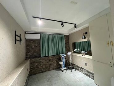 Uzunmüddətli kirayə mənzillər: Inqilaba yaxin ərazidə gözəlli̇k salonu icareye verilir, gözəllik — 12