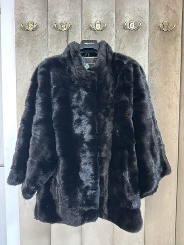 шуба норковая черный бриллиант: Продаю Шубу автоледи из норки Lady Rose Fur, цвет глубокий черный. -