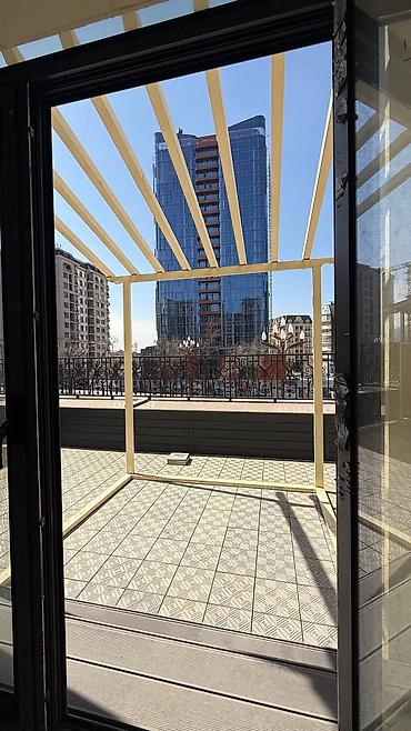 Продажа квартир: 2 комнаты, 65 м², 3 этаж — 20