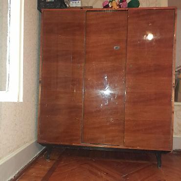 divar ici skaflar: Taxta paltar şkafı – 3 qapılı, klassik dizayn - Material: ağac — 2