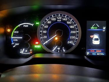 Toyota: Toyota Corolla: 2019 г., 1.8 л, Вариатор, Гибрид, Седан at lalafo.kg — 15 Toyota: Toyota Corolla: 2019 г., 1.8 л, Вариатор, Гибрид, Седан — 15