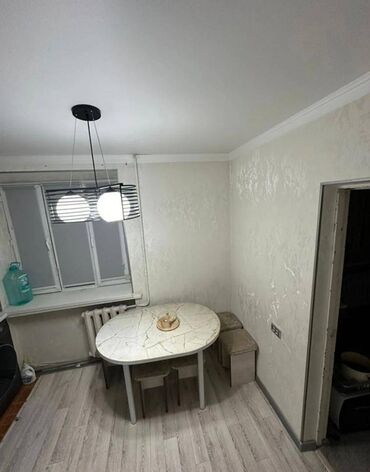 рядом с аламединским рынком: 2 бөлмө, 44 кв. м, Жеке план, 1 кабат