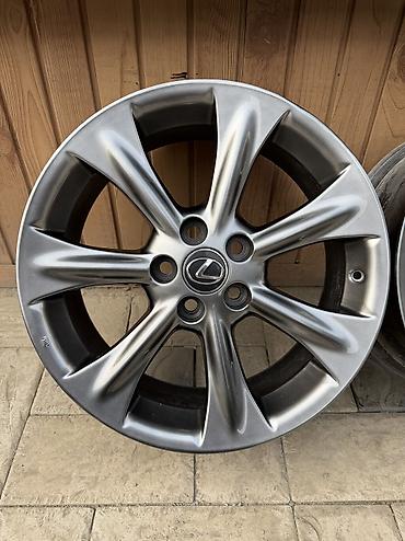 Диски: Литые Диски R 18 Lexus, Комплект, отверстий - 5, Б/у — 4