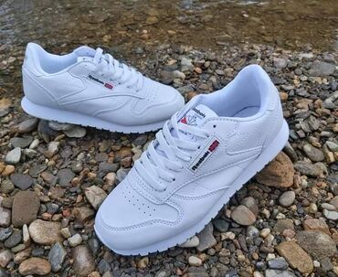Sneakers & Athletic shoes: Reebok, 41, color - White