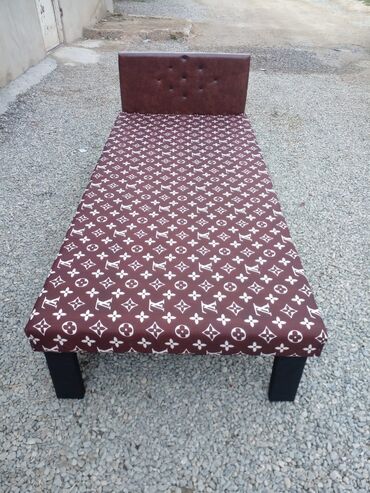 Çarpayılar: Kravat Təzə hazırları var Çatdırılma münasib qiyməyə Bir nəfərlik — 17