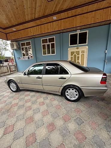 maşın 010: Mercedes-Benz C-Class: 1.8 l | 1997 il Sedan — 3