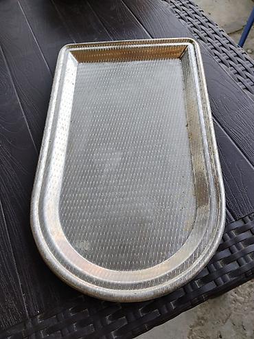 Metal servis qabı / podnos - Material: metal (gümüşü rəngdə)