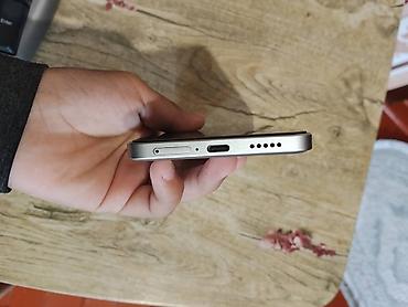 с мыкан: Poco F6, Б/у, 512 ГБ, цвет - Бежевый, 2 SIM — 6
