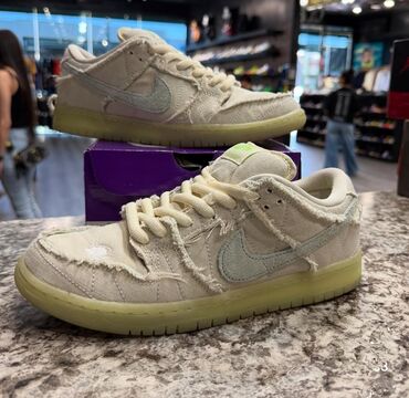 Босоножки, сандалии, шлепанцы: Nike SB Dunk Low “Mummy” tərzində skate/krossovka. - Rəng: krem/bej