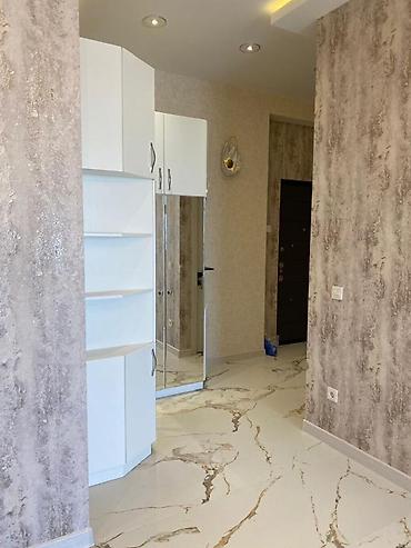 Yeni tikili: İcarəyə verilir 3 otaqlı yeni tikili 120 m², Ağ şəhər q. Kateqoriya — 18