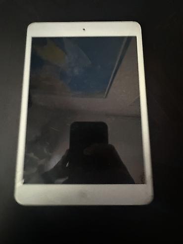 aipad mini: Планшет, Apple, память 16 ГБ, 6" - 7", Wi-Fi, Б/у, Детский цвет - Серебристый — 3