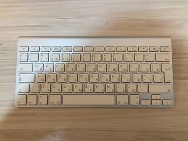 Klaviaturalar: Apple Magic Keyboard Original ideal vəzyatə rus ve eng hərifəri