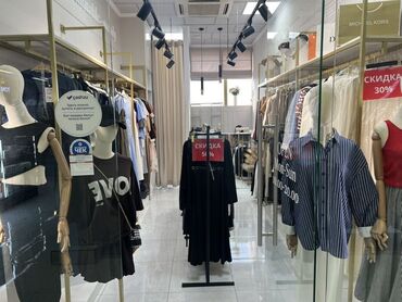 жер сатылат город ош: Ижарага берем Бутиктин бөлүгү, 28000 кв. м, Ремонту менен, Иштеп жаткан, Жабдуулары менен