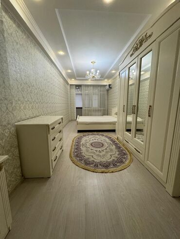 квартира в районе ахунбаева: 3 комнаты, Риэлтор, Без подселения, С мебелью полностью