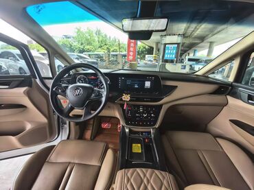 Buick: Buick GL8: 2021 г., 2 л, Автомат, Бензин, Минивэн — 9