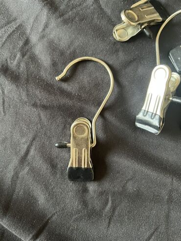 Mağaza asılqanları: 1 ədəd 1 manat 30 ədəddir Metal paltar asqısı klipləri – çoxlu sayda — 9