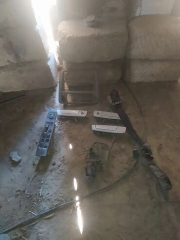 Kollektorlar: Məhsul: Avtomobil ehtiyat hissələri dəsti Təsvir: - Qapı daxili — 6