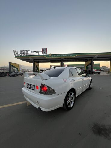 Toyota: Toyota Altezza: 2002 г., 2 л, Автомат, Бензин, Седан at lalafo.kg — 5 Toyota: Toyota Altezza: 2002 г., 2 л, Автомат, Бензин, Седан — 5