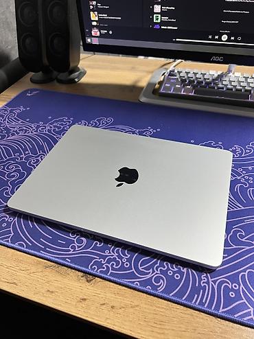 мерседес 210 2 2: Ультрабук, Колдонулган, Apple M2, ОЗУ, RAM: 16 ГБ — 2